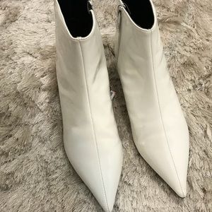 ZARA WHITE BOOTS
